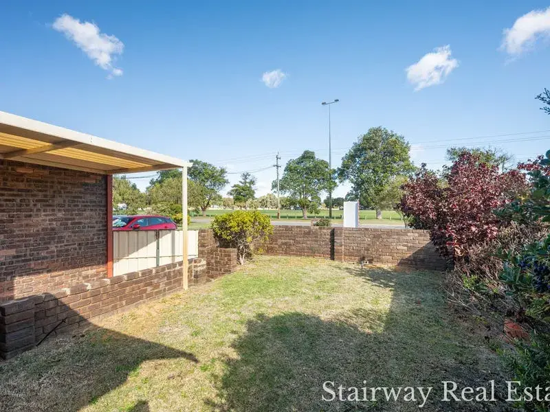 Armadale Road — LOCATION LOCATION LOCATION!