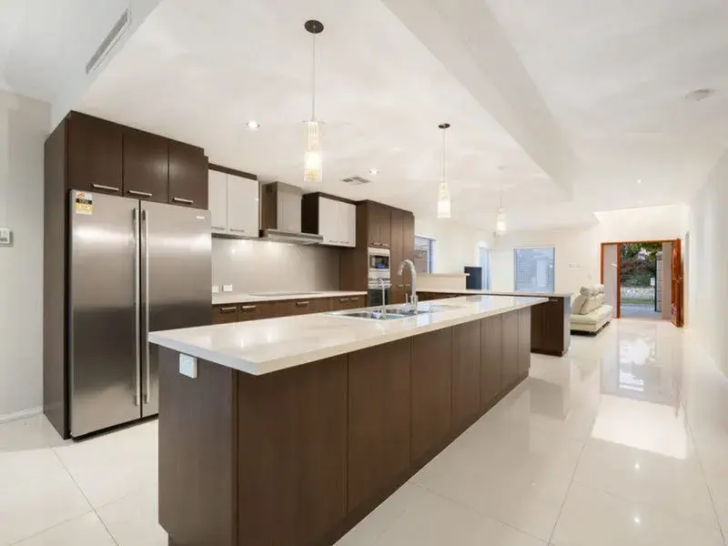 Sedgeland Way — A Beautiful Unique Architectural House!