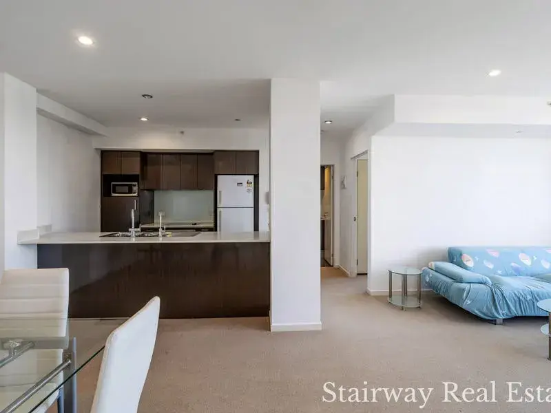 Homelea Court — City River Lifestyle – Opportunity!