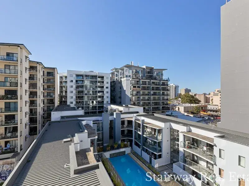 Adelaide Terrace — URBAN LIFESTYLE SOHO APARTMENT!