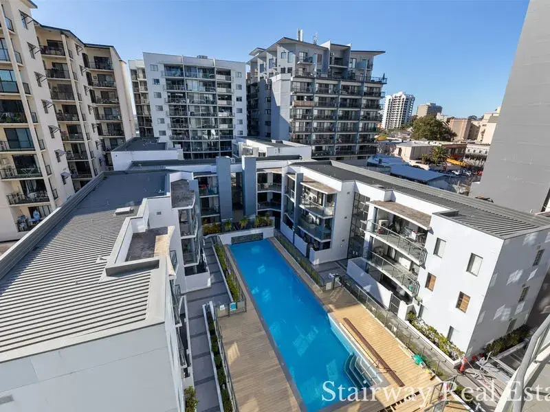Adelaide Terrace — URBAN LIFESTYLE SOHO APARTMENT!