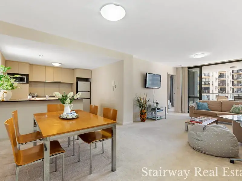 Adelaide Terrace — URBAN LIFESTYLE SOHO APARTMENT!