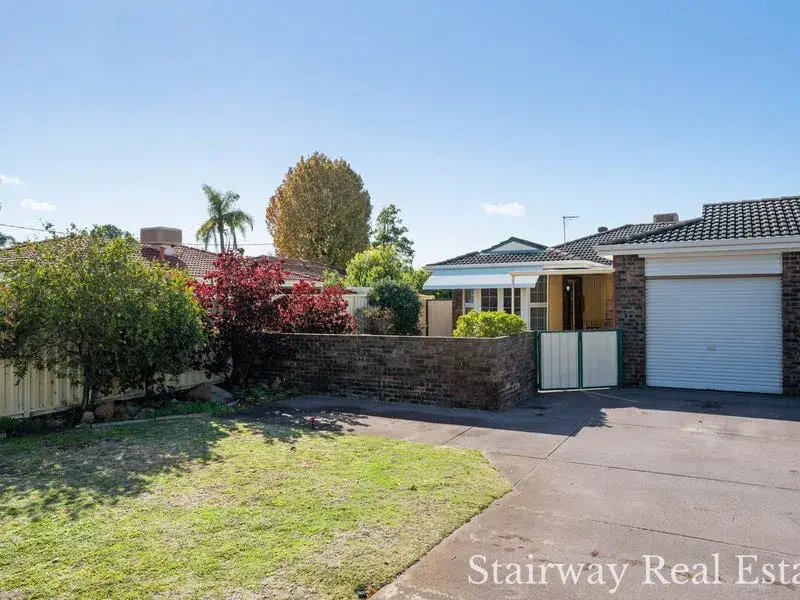 Armadale Road — LOCATION LOCATION LOCATION!