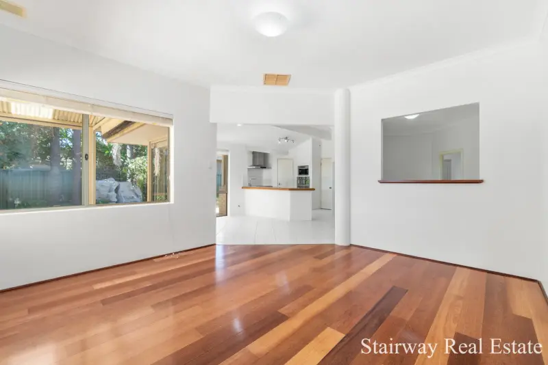 Kooyong Road — Enormous Home with Build & Retain Development Potential!