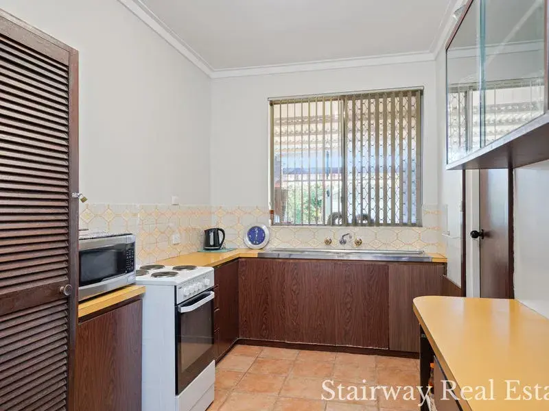 Armadale Road — LOCATION LOCATION LOCATION!
