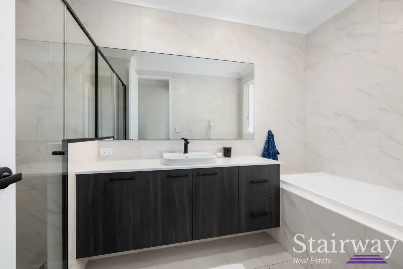 Property in Claremont — Spacious Modern Part-Furnished Home