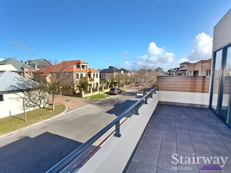 Marina Drive — Haven in Riverside Ascot Waters
