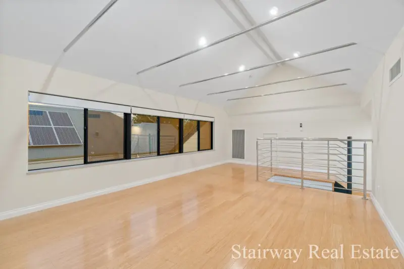 Riverina Drive — Immaculate Modern 3 Storey Luxury
