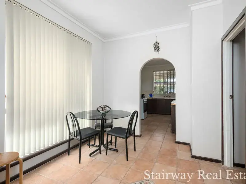 Armadale Road — LOCATION LOCATION LOCATION!