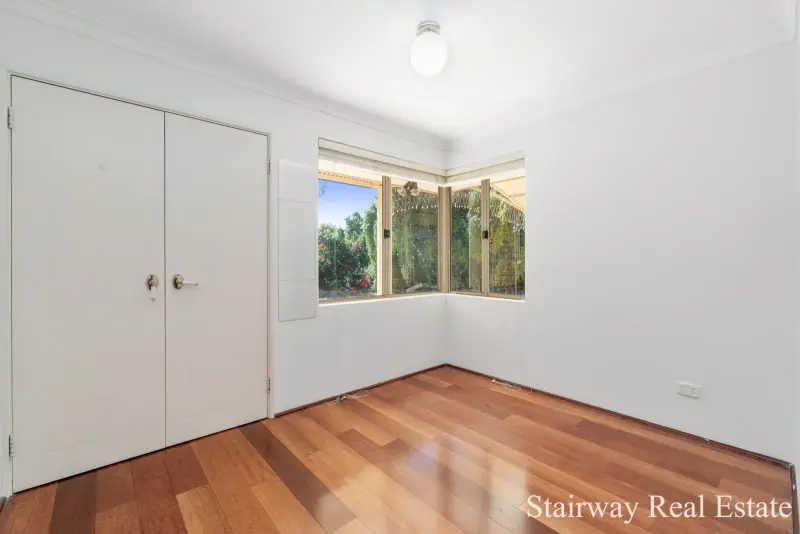 Kooyong Road — Enormous Home with Build & Retain Development Potential!