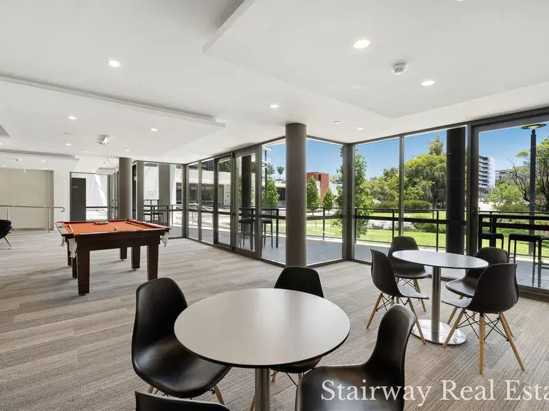 Homelea Court — City River Lifestyle – Opportunity!