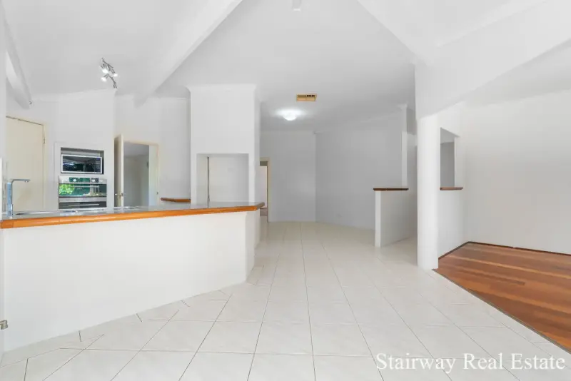 Kooyong Road — Enormous Home with Build & Retain Development Potential!