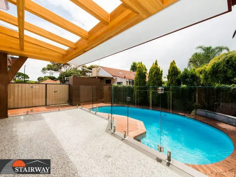 Enfield Street — Architectural Urban Oasis