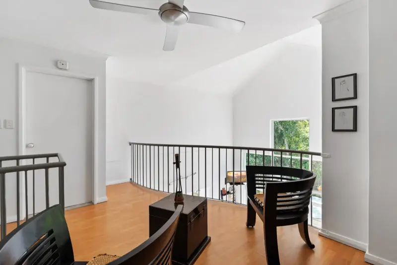 Anstey Street — No Ordinary Two-Story Townhouse