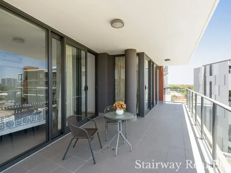 Homelea Court — City River Lifestyle – Opportunity!