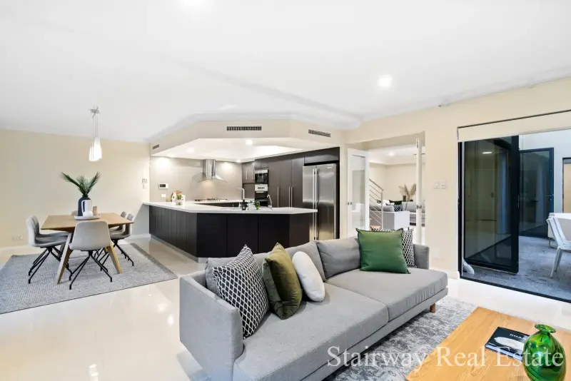 Riverina Drive — Immaculate Modern 3 Storey Luxury