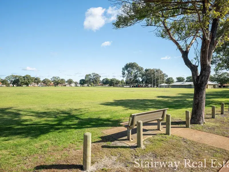 Armadale Road — LOCATION LOCATION LOCATION!