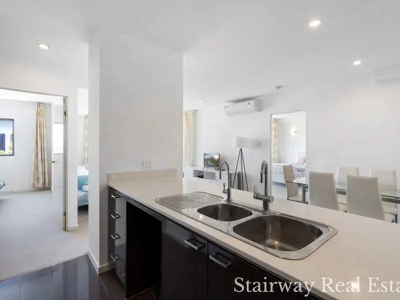 Homelea Court — City River Lifestyle – Opportunity!