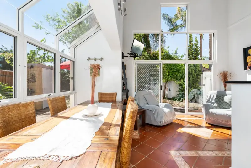 Anstey Street — No Ordinary Two-Story Townhouse