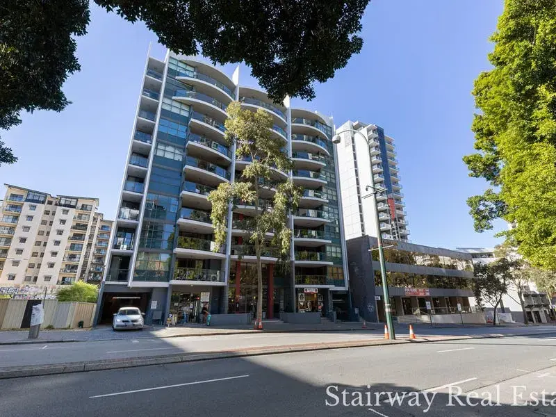 Adelaide Terrace — URBAN LIFESTYLE SOHO APARTMENT!