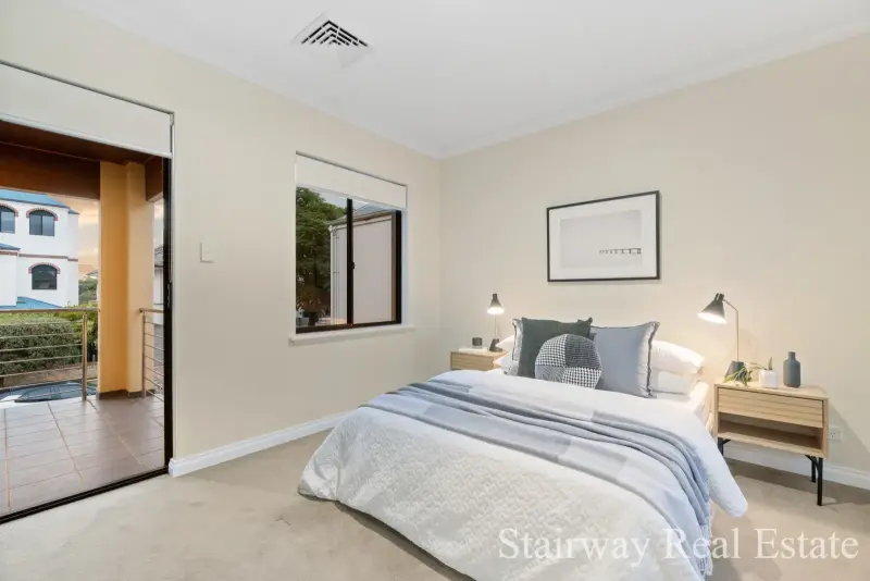 Riverina Drive — Immaculate Modern 3 Storey Luxury