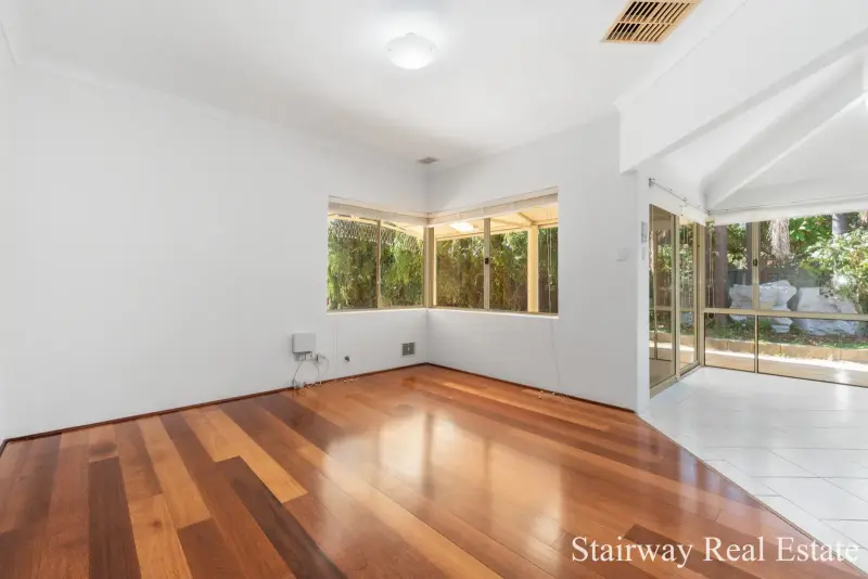 Kooyong Road — Enormous Home with Build & Retain Development Potential!