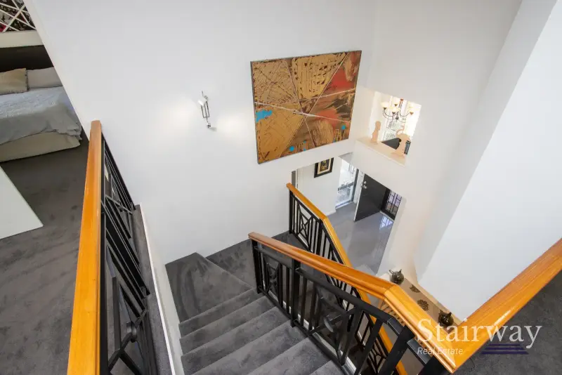 Lakewood Avenue — Luxurious Family Home Backing onto Parklands