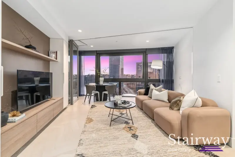Barrack Square — Elevated Elegance: A Luxurious Three-Bedroom Haven in The Towers at Elizabeth Quay