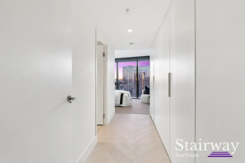 Barrack Square — Elevated Elegance: A Luxurious Three-Bedroom Haven in The Towers at Elizabeth Quay