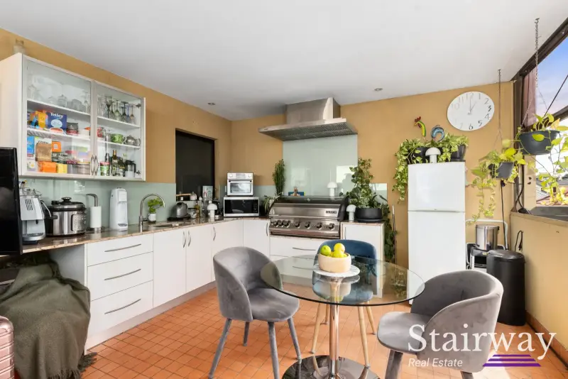 Waterway Crescent — Modern Riverside Suburb Retreat with Versatile Floorplan