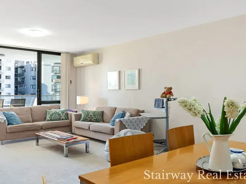 Adelaide Terrace — URBAN LIFESTYLE SOHO APARTMENT!