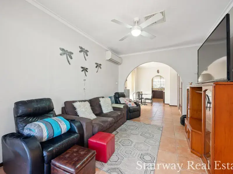 Armadale Road — LOCATION LOCATION LOCATION!