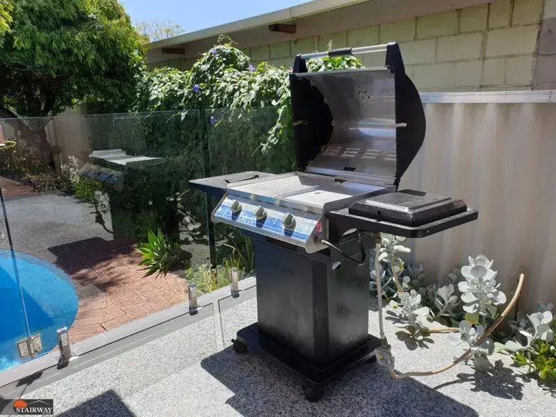 Enfield Street — Architectural Urban Oasis