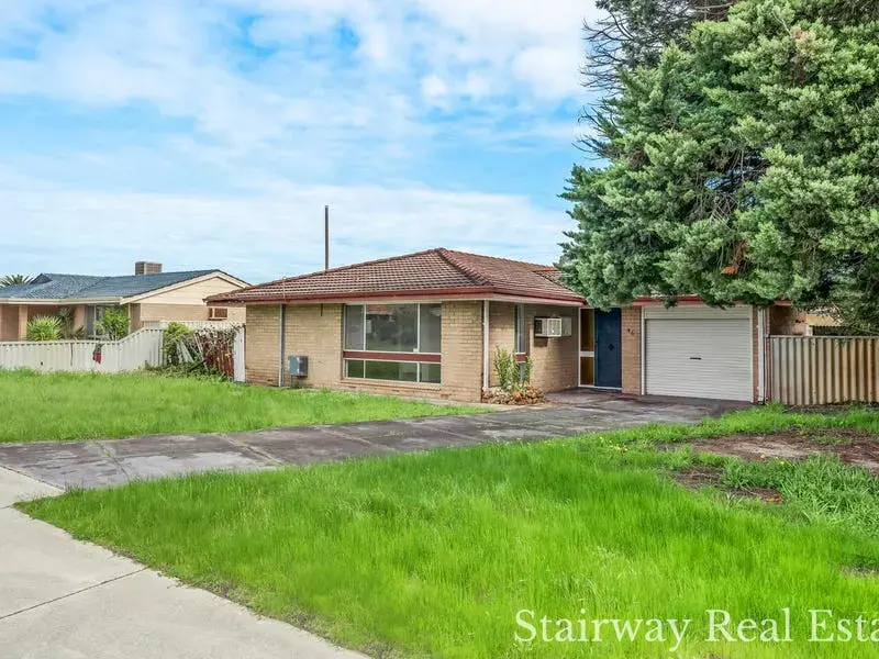 Donaldson Street — SPACIOUS, LOCATION, CORNER BLOCK!