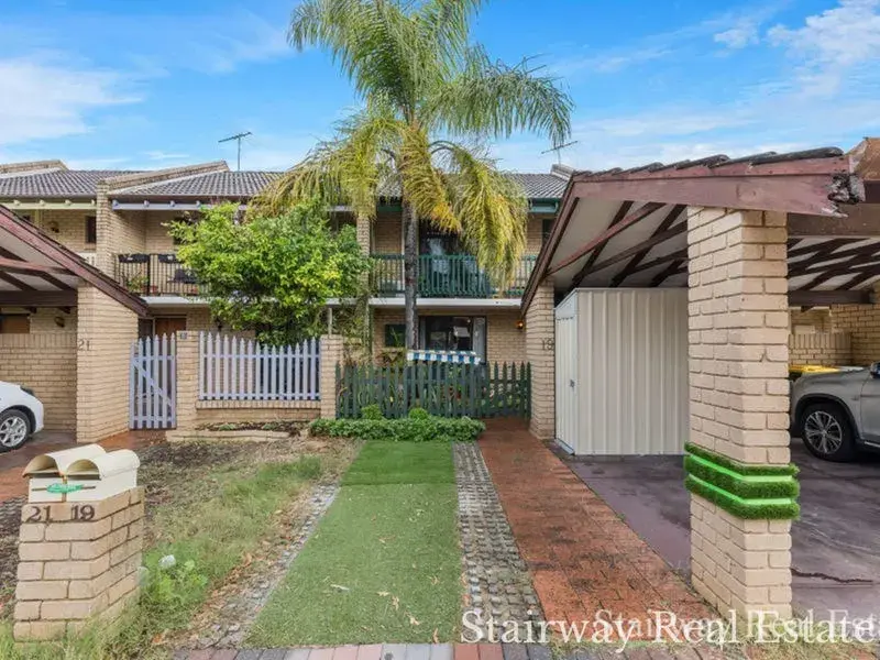 Aranda Place — SOLD twice by Lynsay Hubbard, Stairway Real Estate