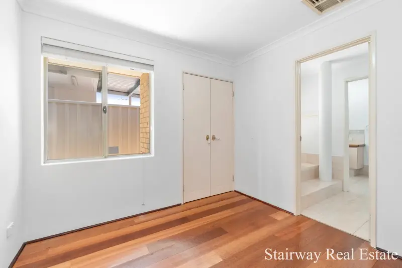 Kooyong Road — Enormous Home with Build & Retain Development Potential!