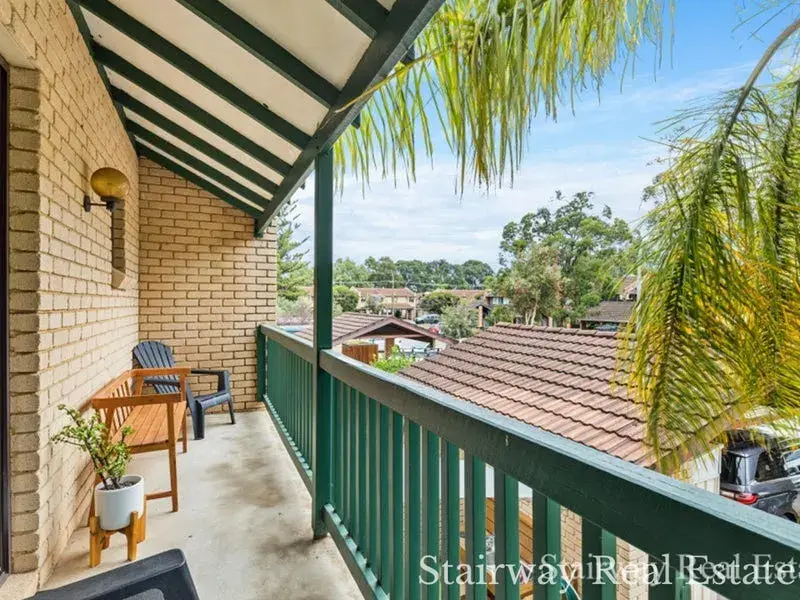 Aranda Place — SOLD twice by Lynsay Hubbard, Stairway Real Estate