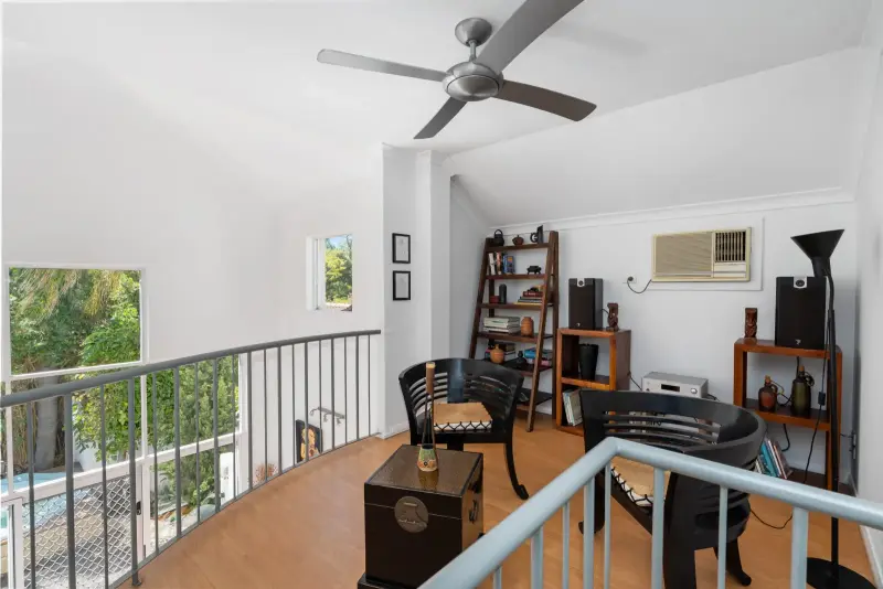 Anstey Street — No Ordinary Two-Story Townhouse