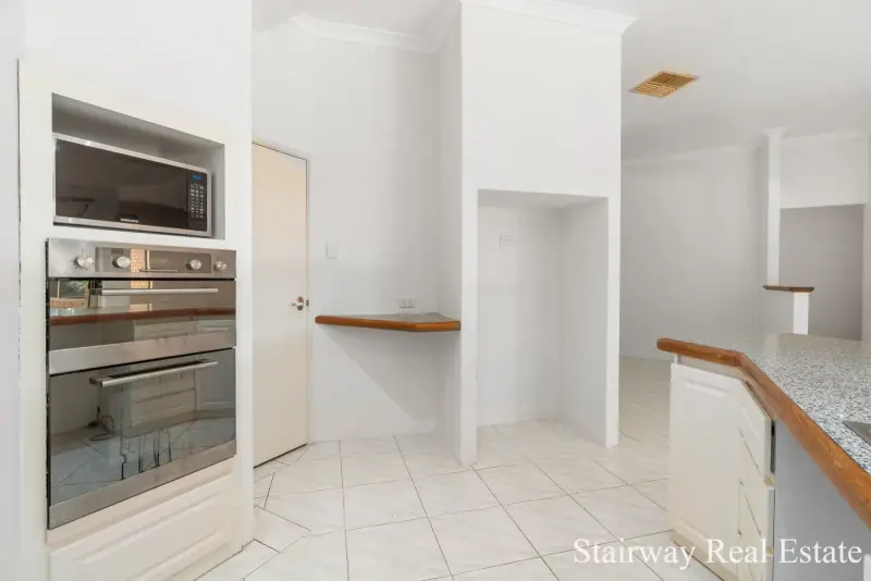 Kooyong Road — Enormous Home with Build & Retain Development Potential!